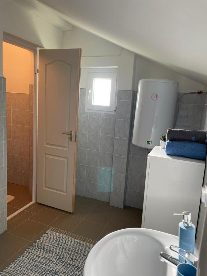Het Hongaarse Wijnhuis Mohács Eksteriør billede